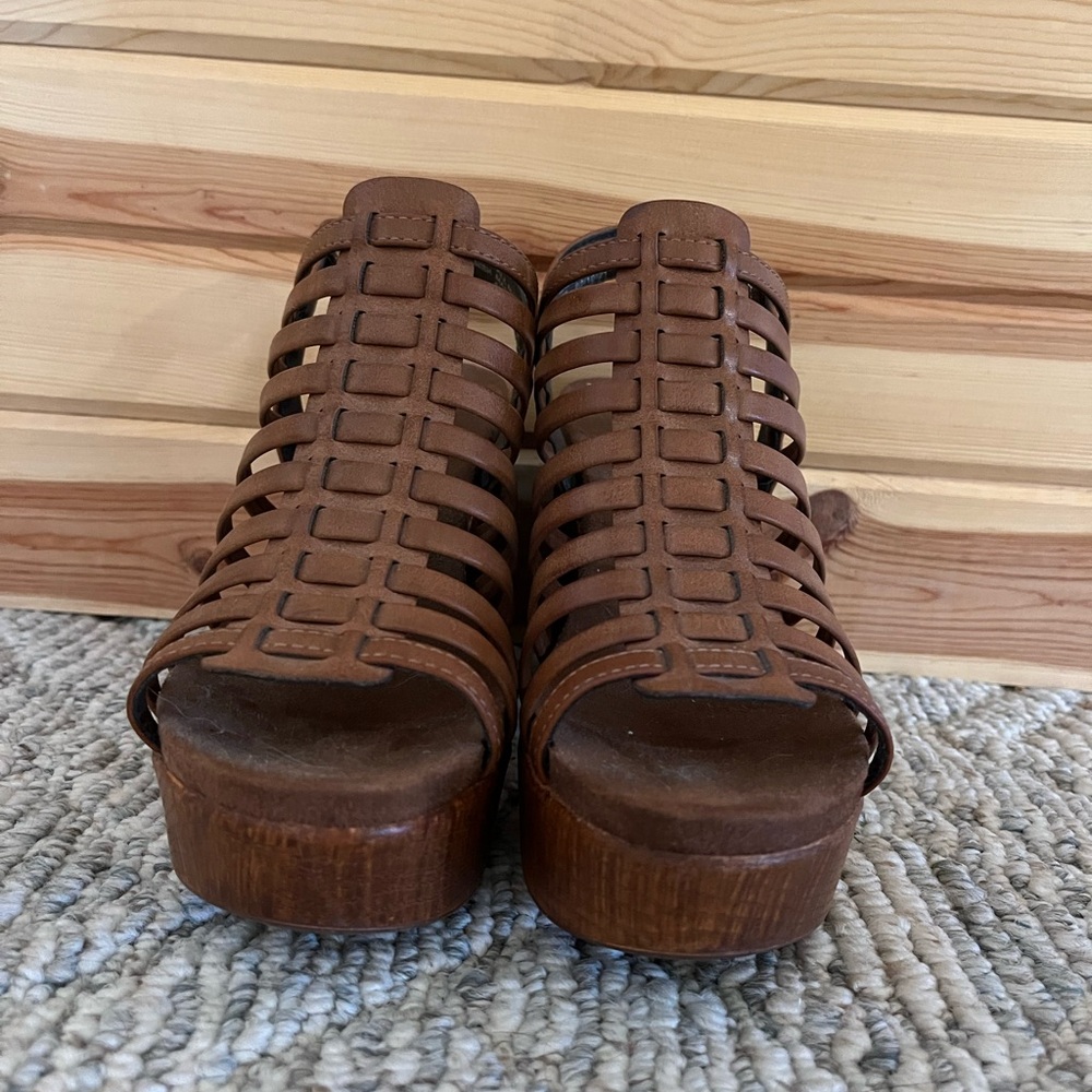 White Mountain Brown Platform Sandals
